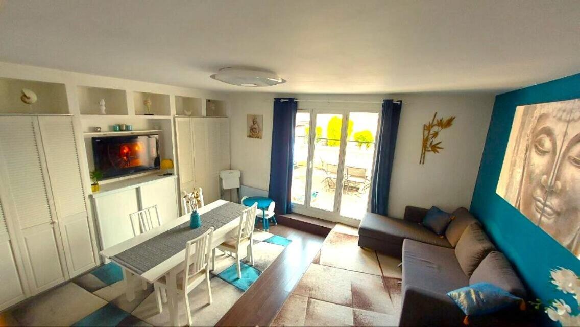 Appartement Familial Pour 6 Adultes Et 5 Enfants A 10 Min De Disney 贝利罗曼维利而 外观 照片